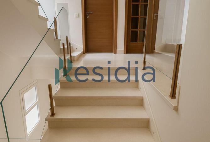 69303688 - Property Image 3