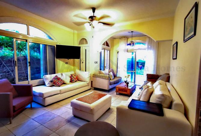 98835227 - Property Image 2