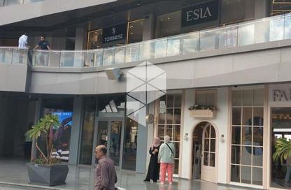 Shop - Studio - 2 Bathrooms for sale in The Yard Mall - New Cairo City - Cairo