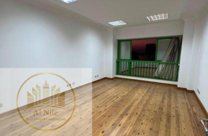 Half Floor - Studio - 4 Bathrooms for rent in Cornish El Nile St. - Maadi - Hay El Maadi - Cairo