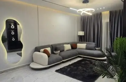 Apartment - 2 Bedrooms - 2 Bathrooms for rent in Al Rehab - New Cairo City - Cairo