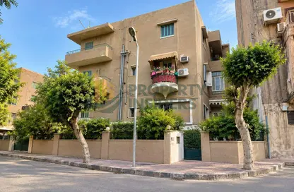 فيلا - 5 غرف نوم - 4 حمامات للبيع في شارع الدقي - الدقي - الجيزة