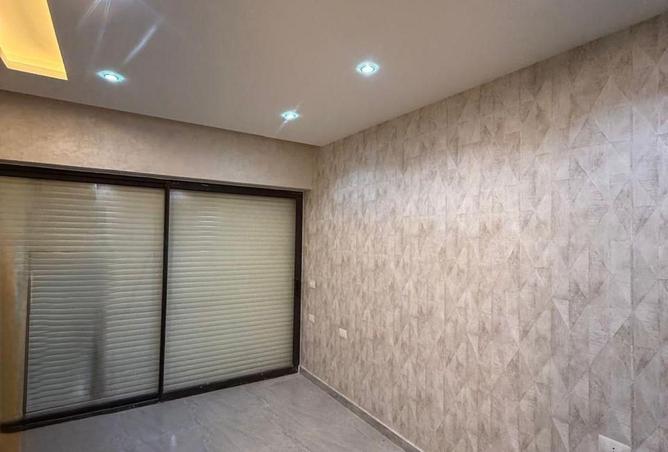 68787335 - Property Image 3