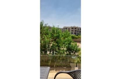 Apartment - 2 Bedrooms - 2 Bathrooms for sale in Palm Hills Village Gate - South Investors Area - New Cairo City - Cairo