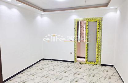 Apartment - 4 Bedrooms - 1 Bathroom for sale in Ibrahimia - Hay Wasat - Alexandria
