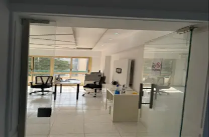 مكتب عمل جماعي - 3 غرف نوم - 2 حمامات للايجار في شارع مساكن نيركو - دجلة - حي المعادي - القاهرة