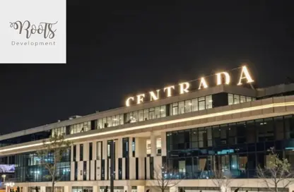 محل تجاري - استوديو - 1 حمام للايجار في سنترادا بلازا - ميدان جهينة - مدينة 6 أكتوبر - الجيزة