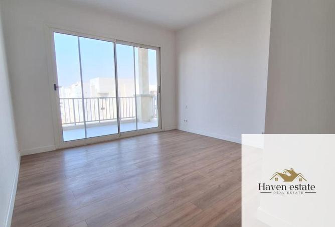 104603851 - Property Image 3