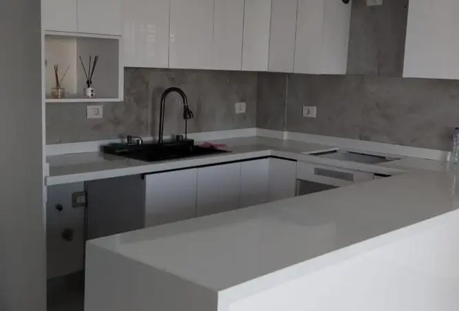 101200006 - Property Image 3