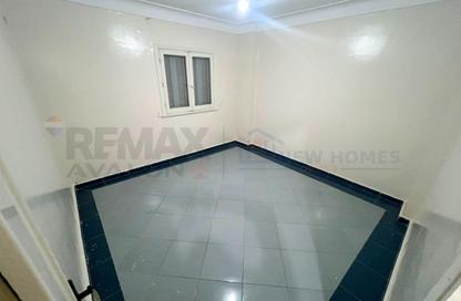 Apartment - 2 Bedrooms - 2 Bathrooms for sale in Tharwat - Hay Sharq - Alexandria