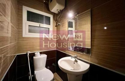 Apartment - 2 Bedrooms - 2 Bathrooms for rent in Zamalek - Cairo