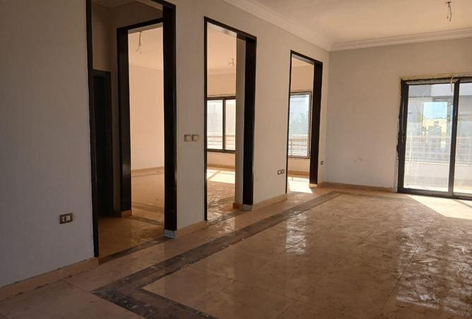 8563711 - صورة العقار 2