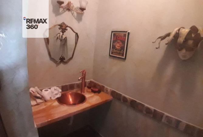 8641100 - Property Image 2