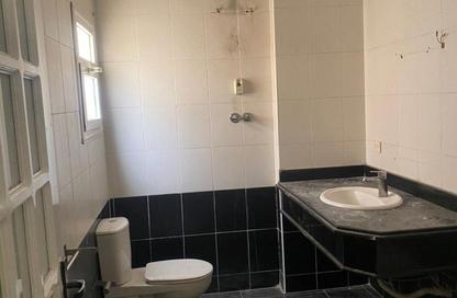 Co-Working Space - 3 Bedrooms - 2 Bathrooms for rent in Street70 - District 2 - The 5th Settlement - New Cairo City - Cairo