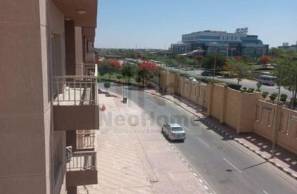 شقة - 3 غرف نوم - 2 حمامات للايجار في مدينة وصال - كمبوندات الشروق - مدينة الشروق - القاهرة