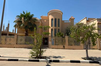 Villa - 4 - 5 for sale in Sodic West - Sheikh Zayed Compounds - Sheikh Zayed City - Giza