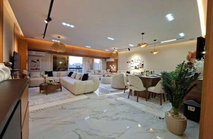 Apartment - 3 Bedrooms - 3 Bathrooms for sale in Galleria Residences - South Investors Area - New Cairo City - Cairo