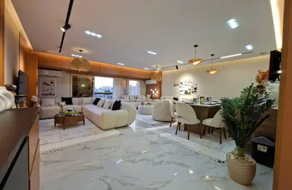 Apartment - 3 Bedrooms - 3 Bathrooms for sale in Galleria Residences - South Investors Area - New Cairo City - Cairo