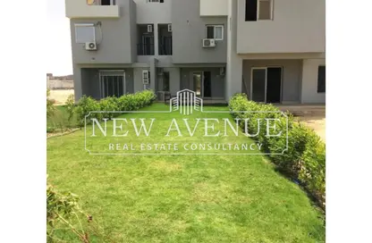 دوبلكس - 3 غرف نوم - 2 حمامات للبيع في لافيستا كاسكادا - العلمين - الساحل الشمالي