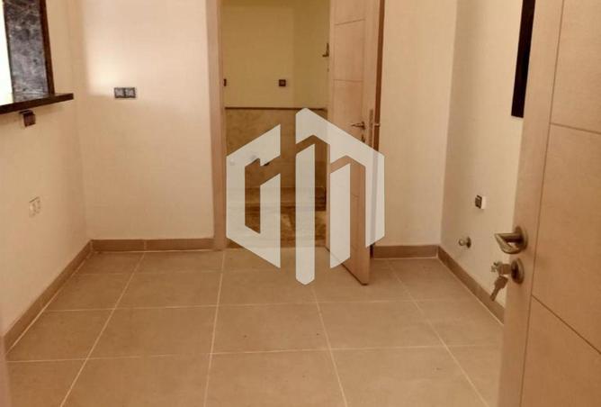 8593797 - Property Image 2