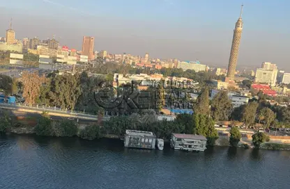 شقة - 4 غرف نوم - 3 حمامات للبيع في شارع كورنيش النيل - العجوزة - الجيزة