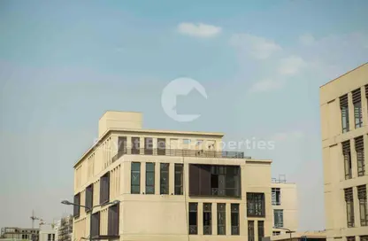 بناية كاملة - استوديو - 8 حمامات للبيع في ستيت - التجمع الاول - مدينة القاهرة الجديدة - القاهرة