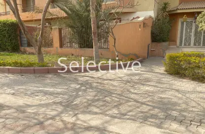 Apartment - 3 Bedrooms - 2 Bathrooms for rent in Green Residence 1 - 7th District - Sheikh Zayed City - Giza