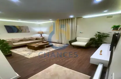 Apartment - 3 Bedrooms - 2 Bathrooms for sale in Misr Helwan Agriculture Road - Maadi - Hay El Maadi - Cairo