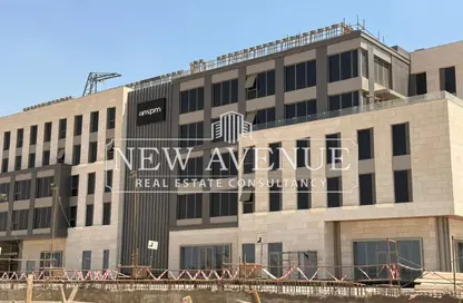 Office Space - 3 Bedrooms - 1 Bathroom for sale in Swan Lake Residence - 5th Settlement Compounds - The 5th Settlement - New Cairo City - Cairo
