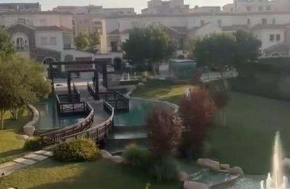 فيلا - 4 غرف نوم - 4 حمامات للبيع في ديفينا جاردنز - الحي الثالث غرب - مدينة الشروق - القاهرة