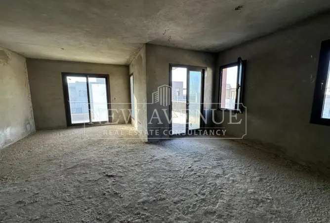 111880018 - Property Image 3