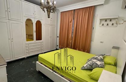Apartment - 3 - 1 for sale in Moez Al Dawla St. - 6th Zone - Nasr City - Cairo