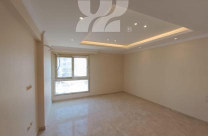 Apartment - 3 Bedrooms - 3 Bathrooms for sale in Mountain View iCity - 5th Settlement Compounds - The 5th Settlement - New Cairo City - Cairo