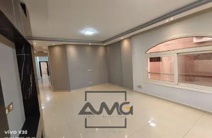 Apartment - 3 Bedrooms - 2 Bathrooms for rent in Talaat Harb Axis - District 2 - The 5th Settlement - New Cairo City - Cairo