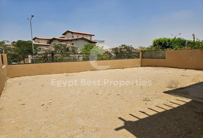 98010563 - Property Image 3