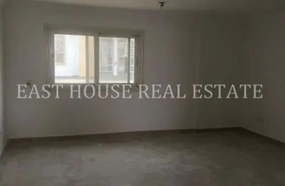 شقة - 4 غرف نوم - 3 حمامات للايجار في حى القرنفل - التجمع الخامس - مدينة القاهرة الجديدة - القاهرة