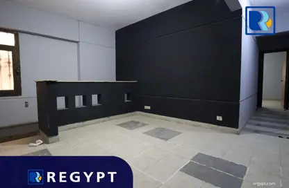 Office Space - 4 Bedrooms - 3 Bathrooms for rent in Al Nasr St. - El Laselky - New Maadi - Hay El Maadi - Cairo