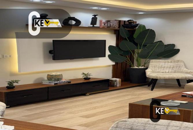 8687969 - Property Image 2