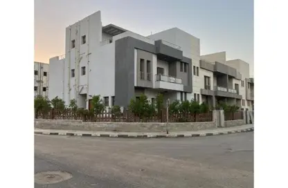 فيلا - 4 غرف نوم - 5 حمامات للايجار في مدينة وصال - كمبوندات الشروق - مدينة الشروق - القاهرة