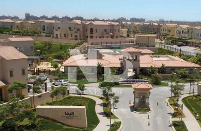 Apartment - 3 - 3 for sale in Aurora - Uptown Cairo - Mokattam - Cairo
