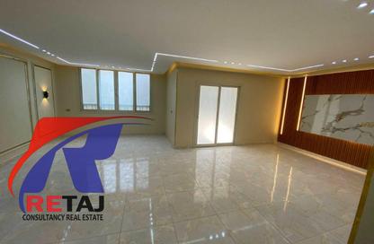 Apartment - 3 Bedrooms - 3 Bathrooms for sale in Makram Ebeid St. - 6th Zone - Nasr City - Cairo