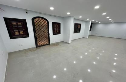Co-Working Space - Studio - 4 Bathrooms for rent in El Laselky - New Maadi - Hay El Maadi - Cairo