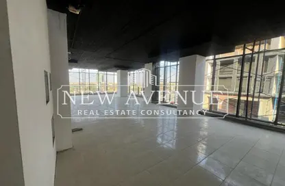 مساحات مكتبية - استوديو - 1 حمام للبيع في ان  90  بيزنس كومبلكس - شارع التسعين الشمالي - التجمع الخامس - مدينة القاهرة الجديدة - القاهرة