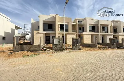 Townhouse - 3 Bedrooms - 3 Bathrooms for sale in Hyde Park - New Cairo City - Cairo
