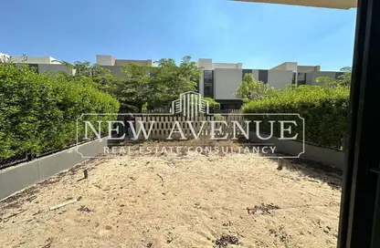 Townhouse - 3 Bedrooms - 3 Bathrooms for sale in Al Burouj Compound - El Shorouk Compounds - Shorouk City - Cairo