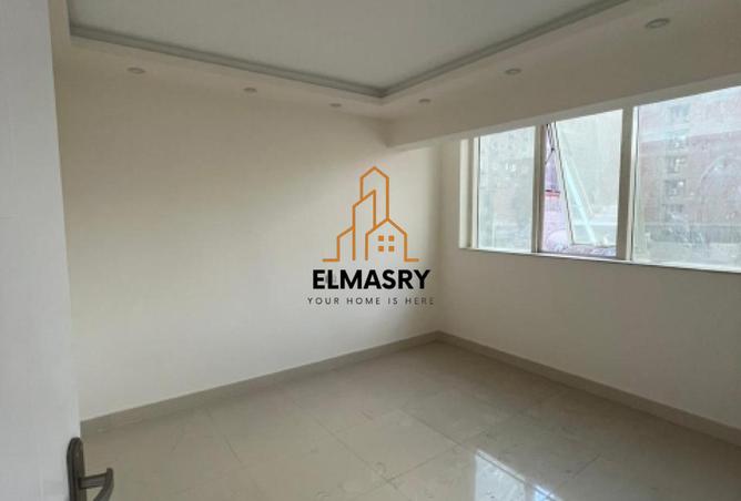 8360120 - Property Image 3