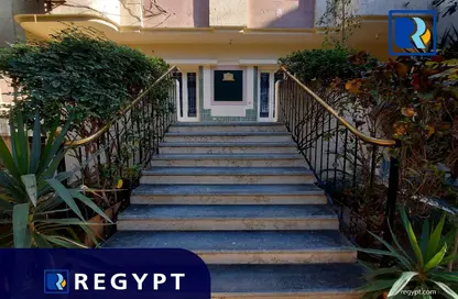 Villa - 4 Bedrooms - 2 Bathrooms for rent in Ahmed Heshmat St. - Zamalek - Cairo