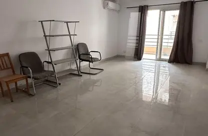 Apartment - 2 Bedrooms - 2 Bathrooms for sale in Tabarak - Zahraa El Maadi - Hay El Maadi - Cairo