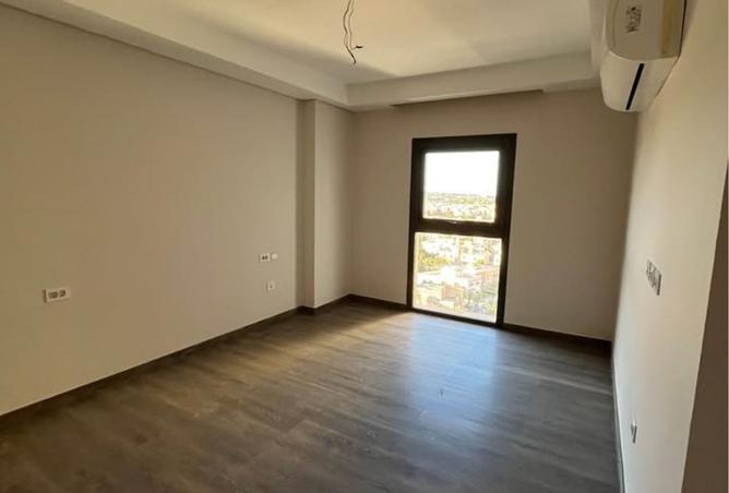 93240922 - Property Image 3