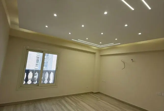 121145089 - Property Image 3